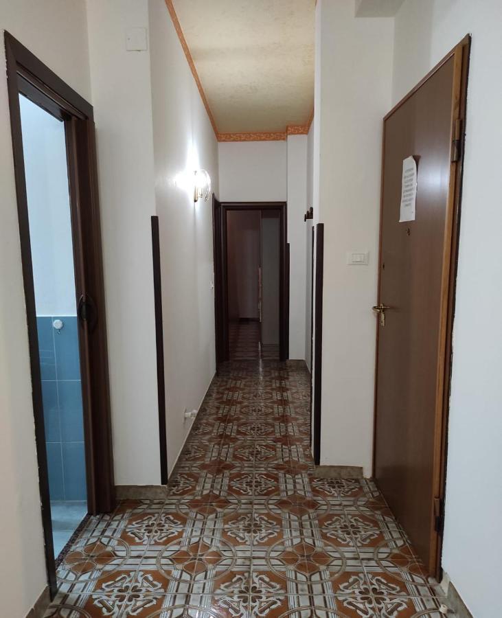 チーニジCasa Vacanza Di Maggioアパートメント エクステリア 写真