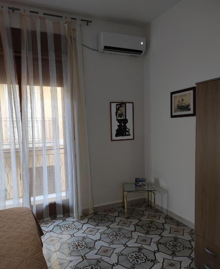 チーニジCasa Vacanza Di Maggioアパートメント エクステリア 写真
